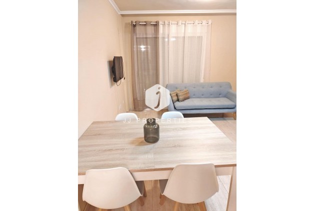 D'occasion - Appartement -
Guardamar del Segura - puerto deportivo