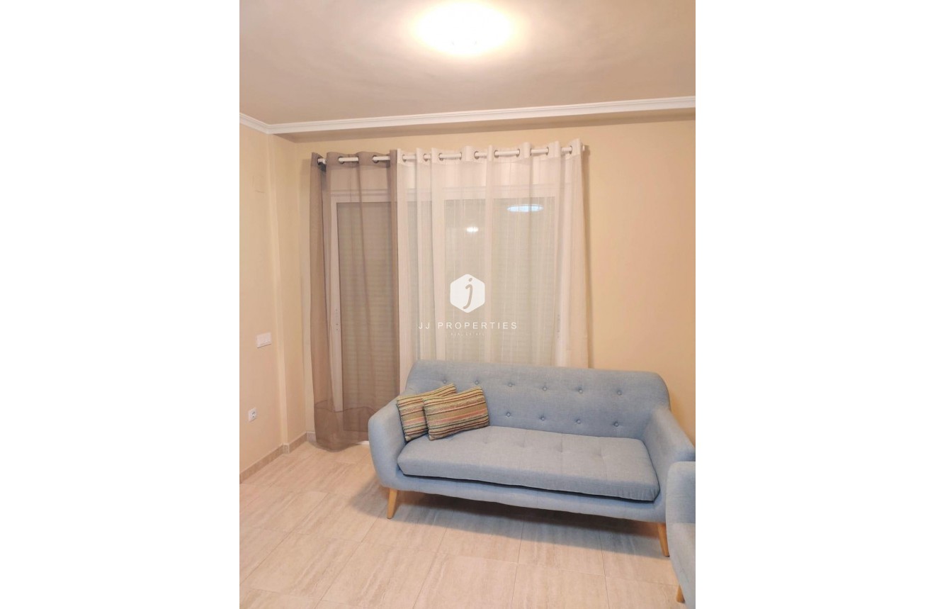 D'occasion - Appartement -
Guardamar del Segura - puerto deportivo