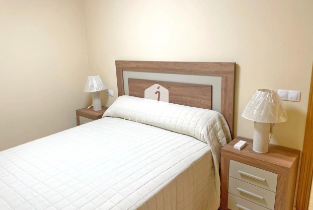 D'occasion - Appartement -
Guardamar del Segura - puerto deportivo