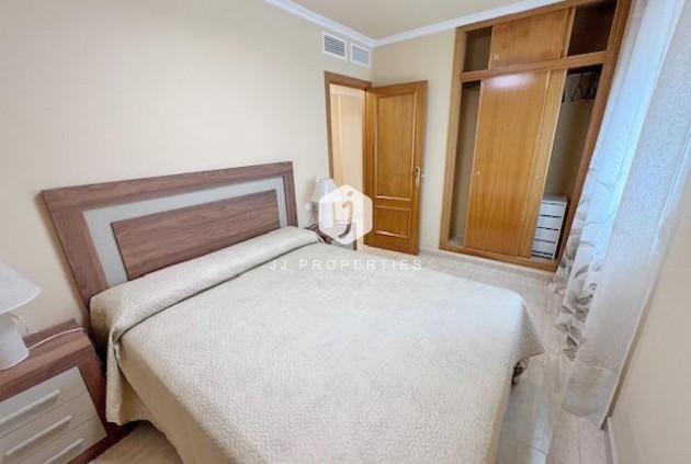 D'occasion - Appartement -
Guardamar del Segura - puerto deportivo