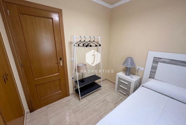 D'occasion - Appartement -
Guardamar del Segura - puerto deportivo