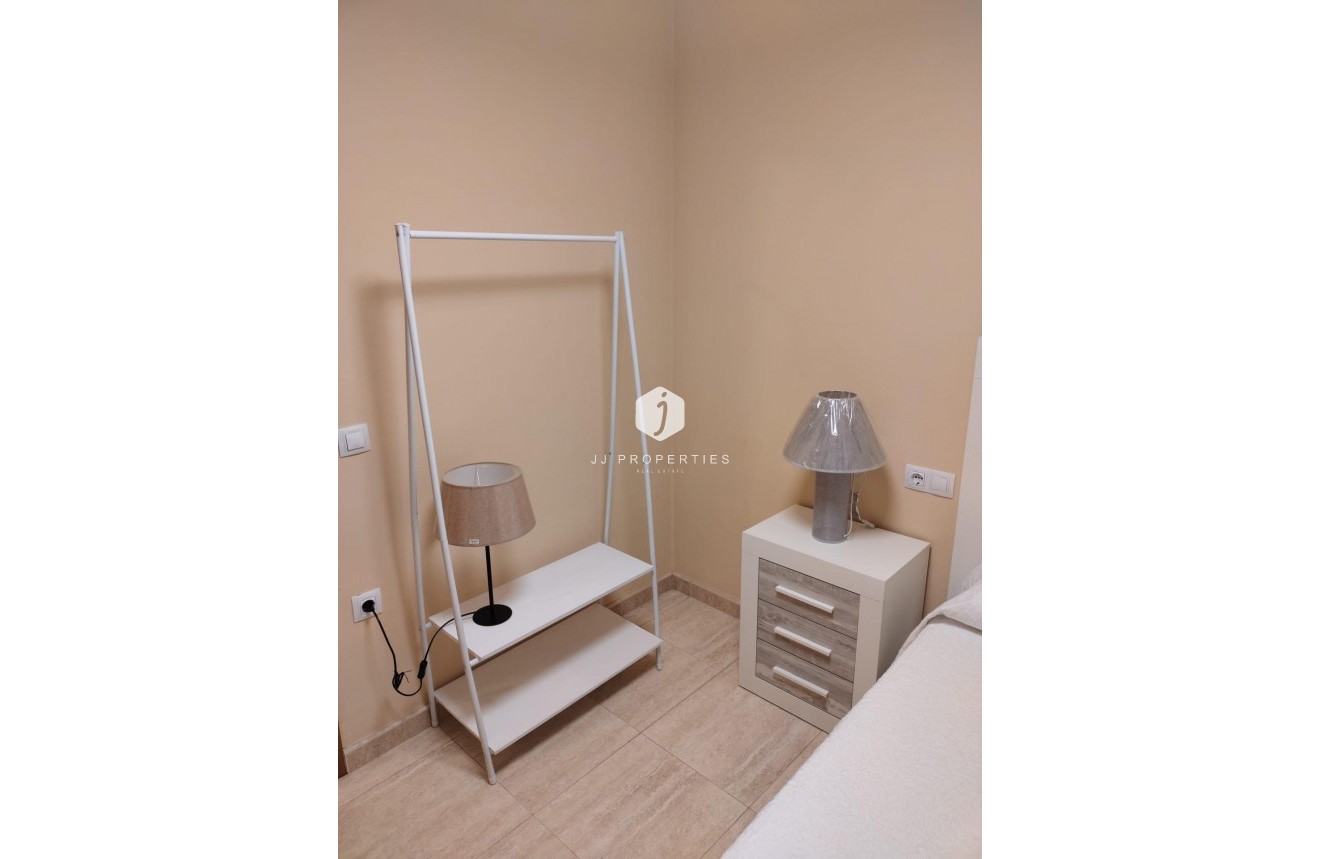 D'occasion - Appartement -
Guardamar del Segura - puerto deportivo