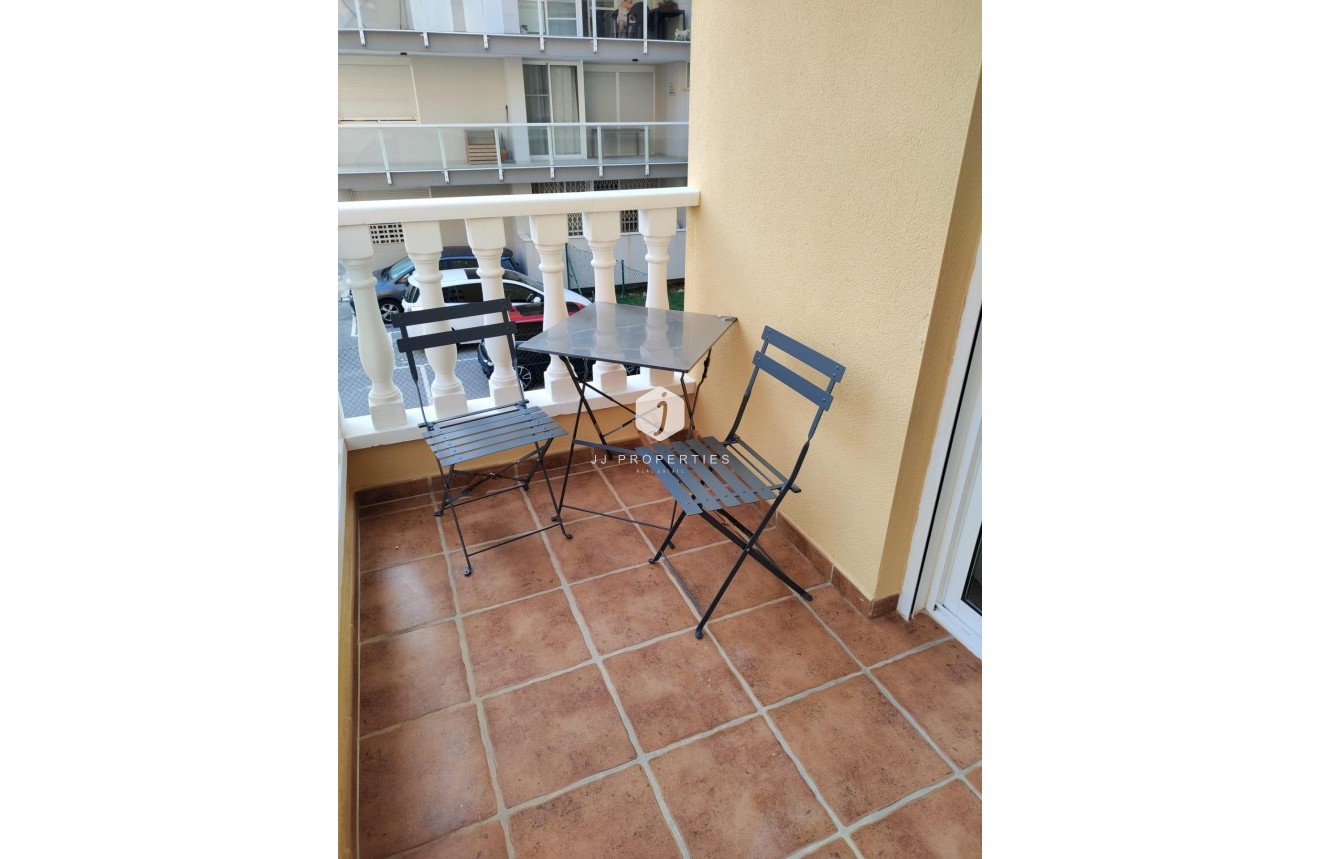 D'occasion - Appartement -
Guardamar del Segura - puerto deportivo
