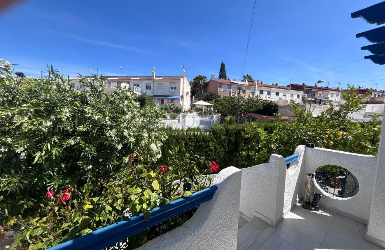 Resale - Chalet -
Torrevieja - Los Balcones