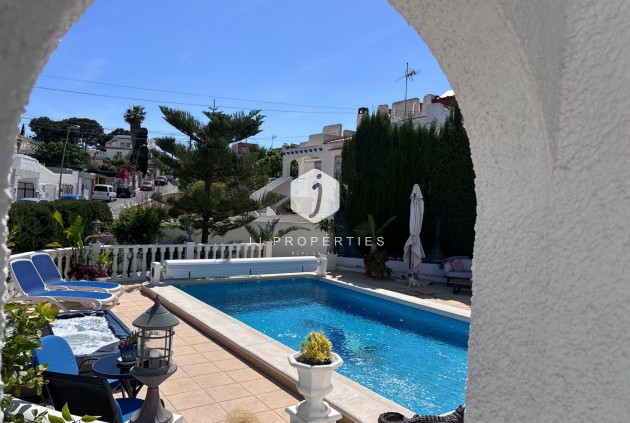 Resale - Chalet -
Torrevieja - Los Balcones