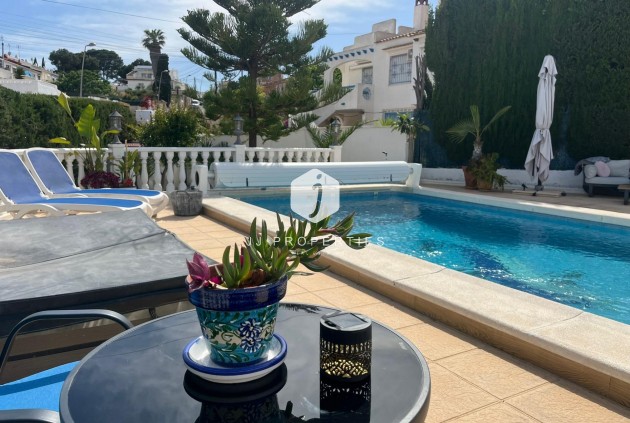 Resale - Chalet -
Torrevieja - Los Balcones