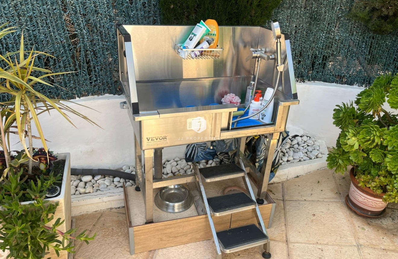Resale - Chalet -
Torrevieja - Los Balcones
