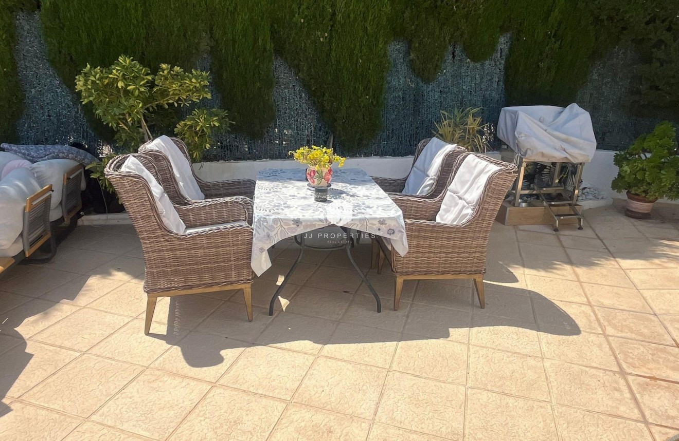 Resale - Chalet -
Torrevieja - Los Balcones