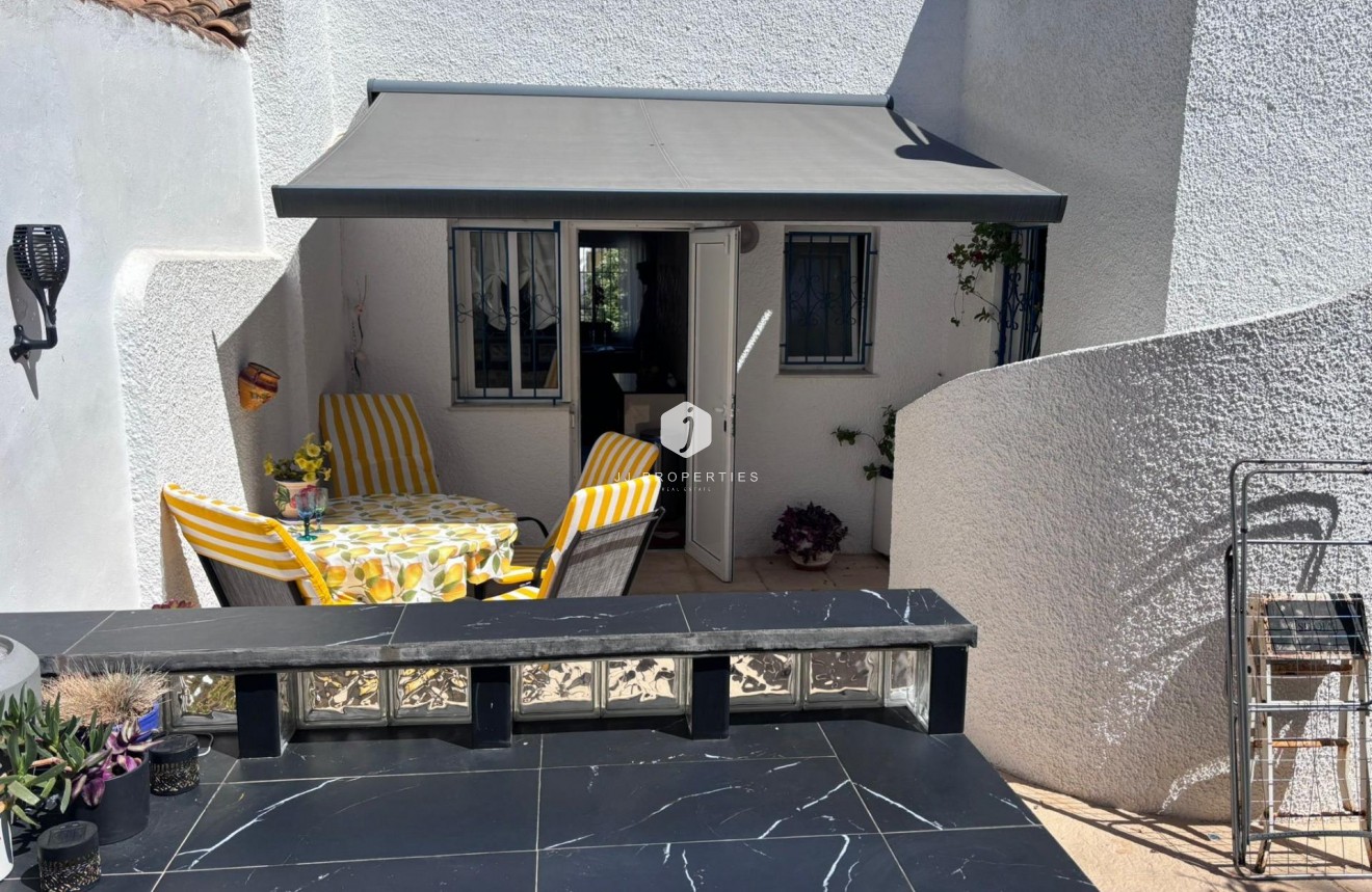 Resale - Chalet -
Torrevieja - Los Balcones
