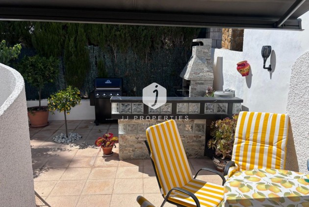 Resale - Chalet -
Torrevieja - Los Balcones