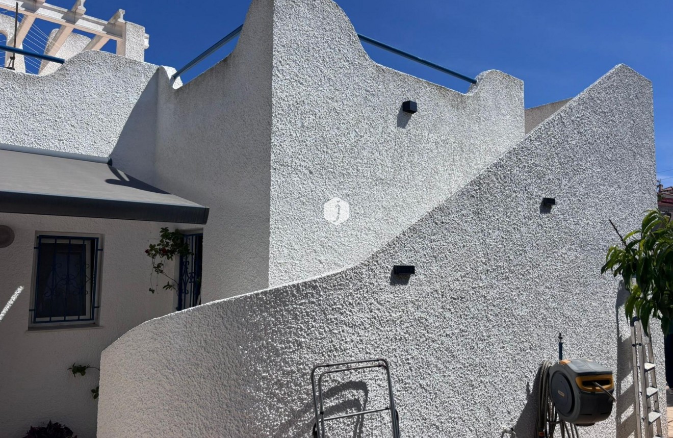 Resale - Chalet -
Torrevieja - Los Balcones