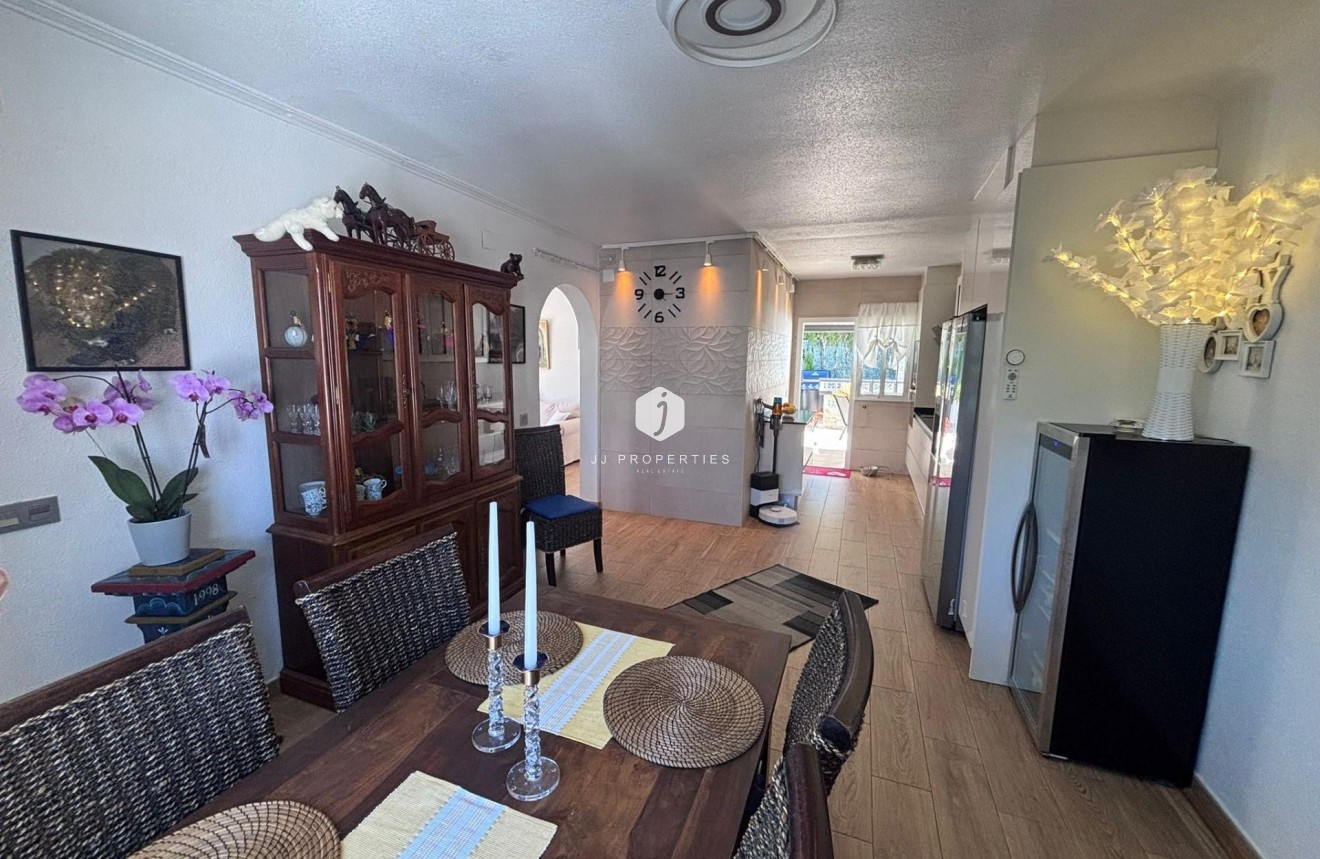 Resale - Chalet -
Torrevieja - Los Balcones