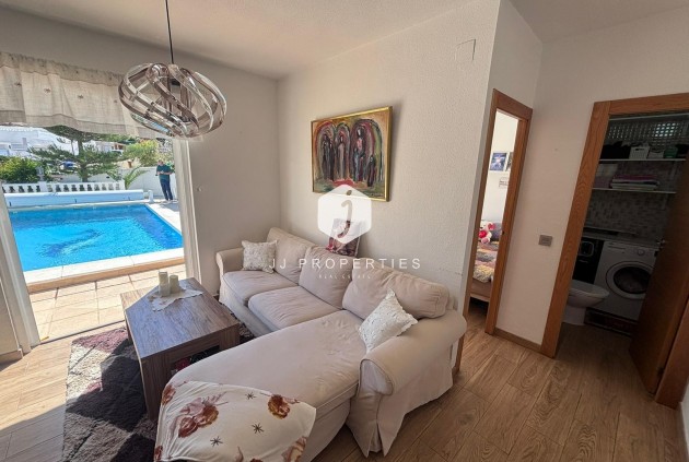Resale - Chalet -
Torrevieja - Los Balcones