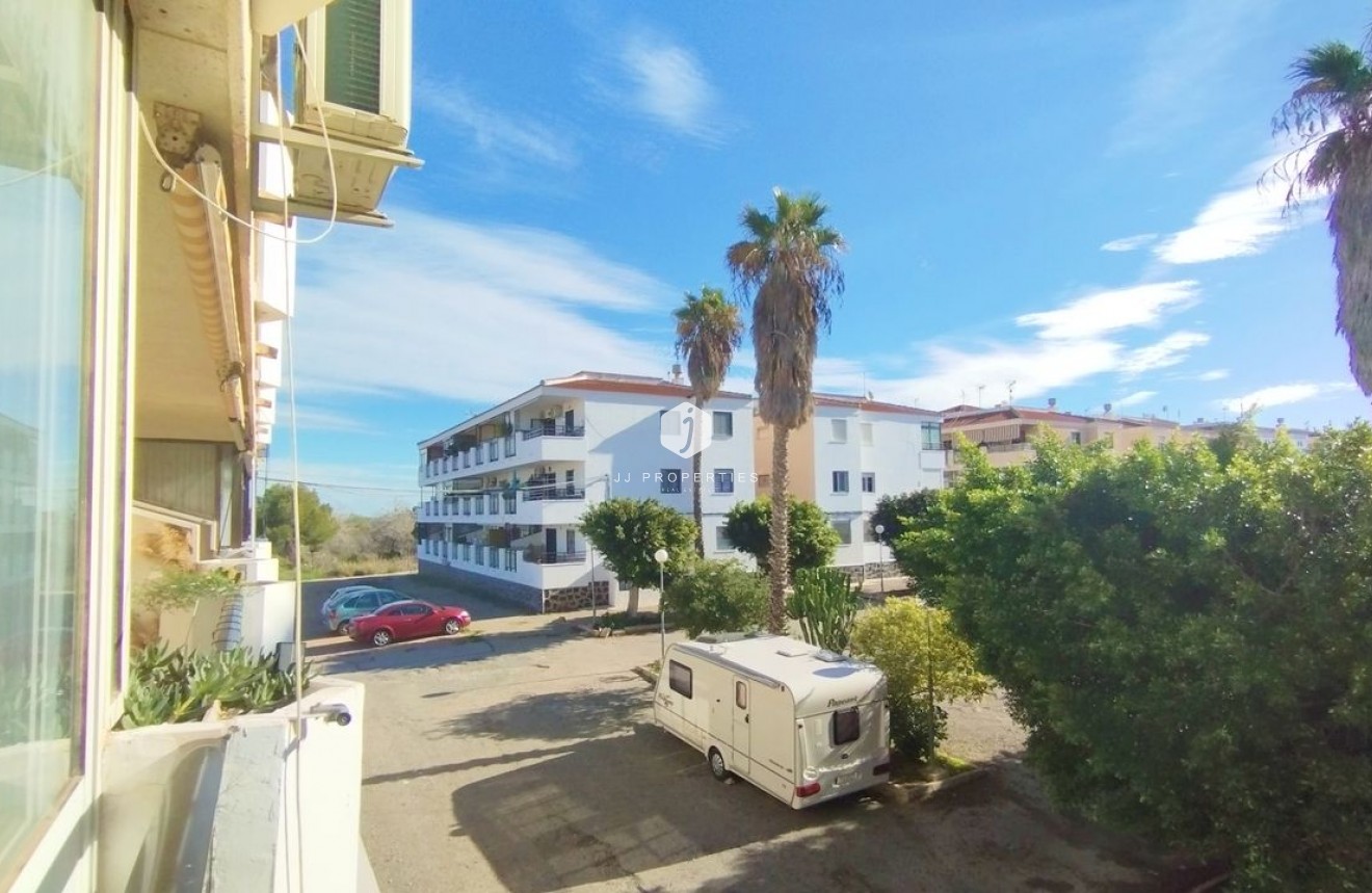 D'occasion - Appartement -
Torrevieja - Costa Blanca