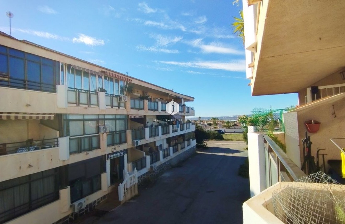 D'occasion - Appartement -
Torrevieja - Costa Blanca