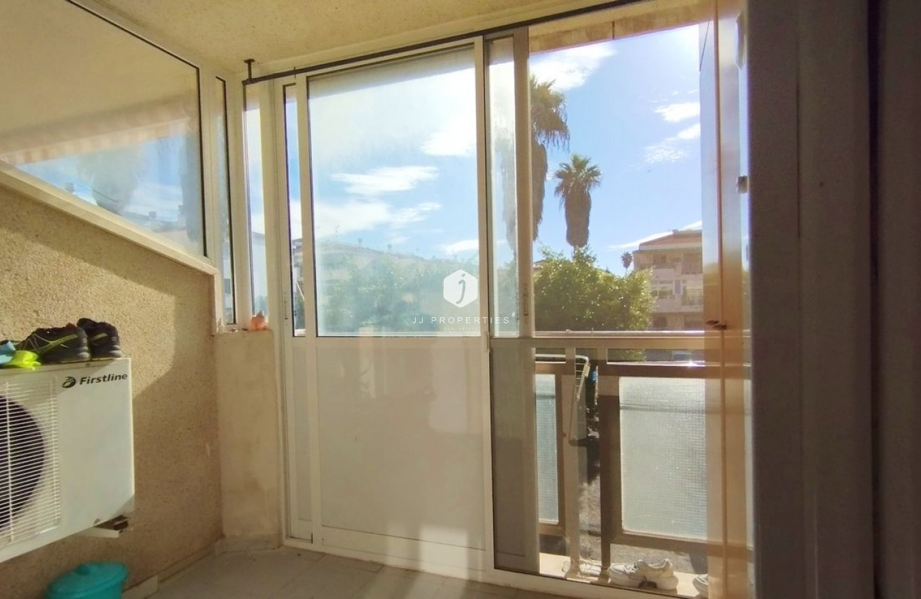 D'occasion - Appartement -
Torrevieja - Costa Blanca