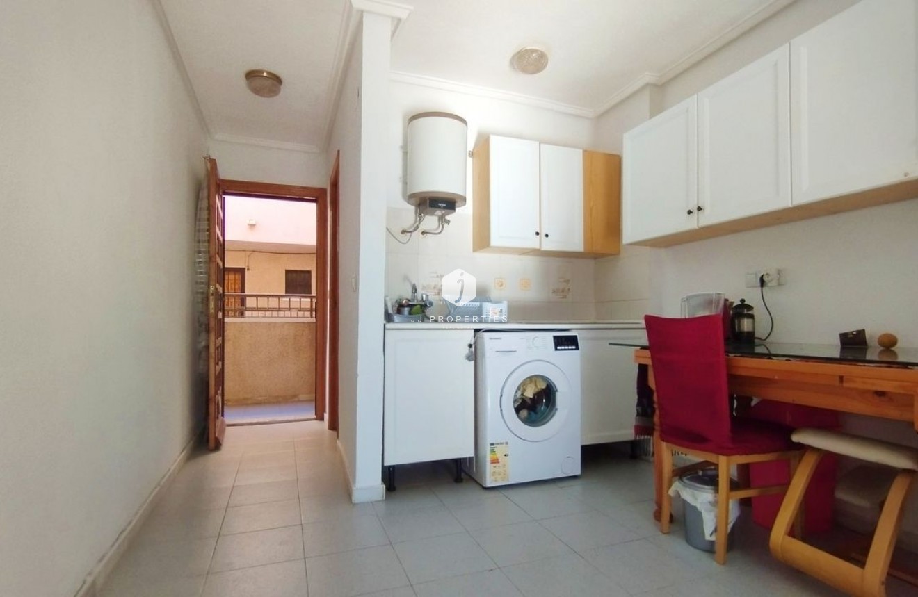 D'occasion - Appartement -
Torrevieja - Costa Blanca