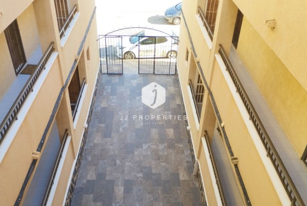 D'occasion - Appartement -
Torrevieja - Costa Blanca