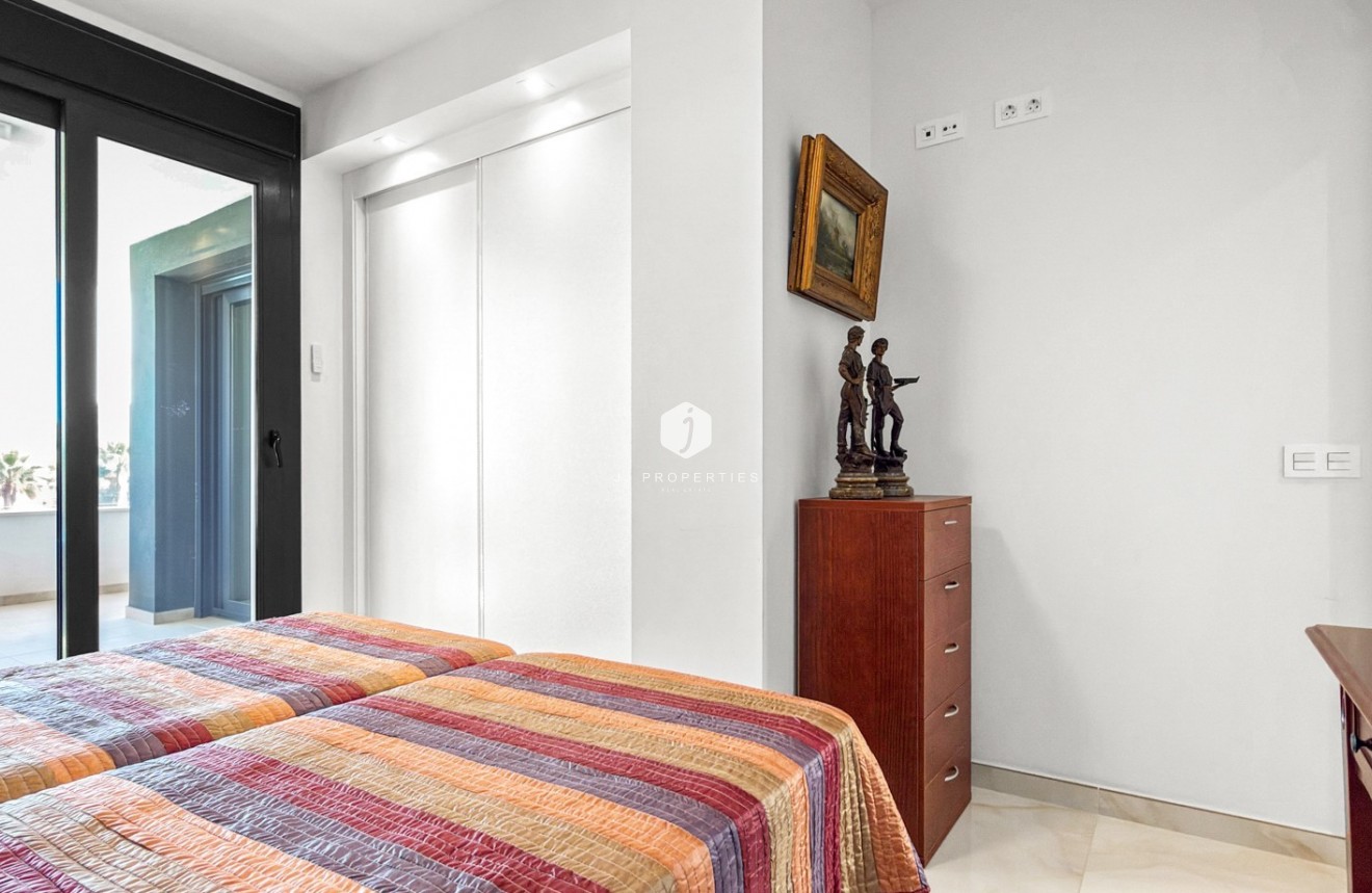 Aus zweiter Hand - Wohnung -
Orihuela Costa - Costa Blanca