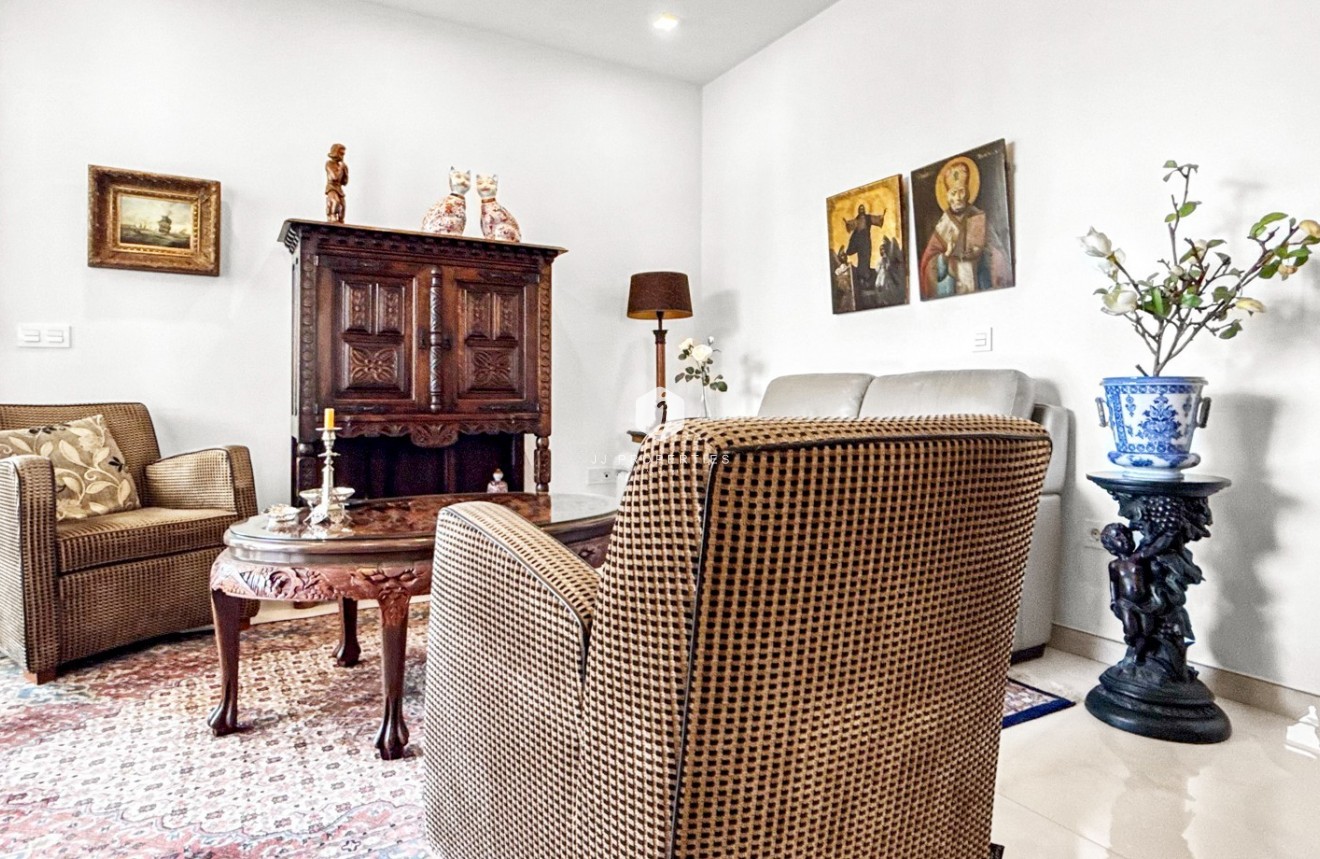 Aus zweiter Hand - Wohnung -
Orihuela Costa - Costa Blanca