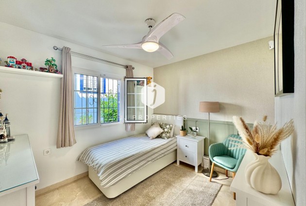 Segunda mano - Bungalow -
Orihuela Costa - Villamartín-las Filipinas