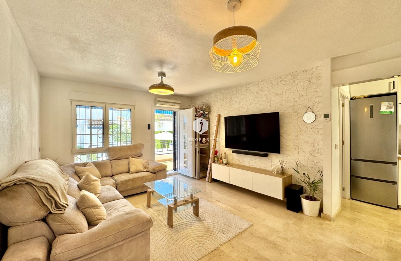Segunda mano - Bungalow -
Orihuela Costa - Villamartín-las Filipinas