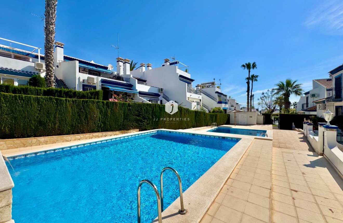 Segunda mano - Bungalow -
Orihuela Costa - Villamartín-las Filipinas