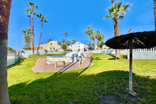 Segunda mano - Bungalow -
Orihuela Costa - Villamartín-las Filipinas