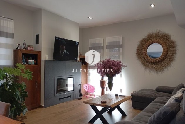 Resale - Villa -
Daya Nueva - Costa Blanca