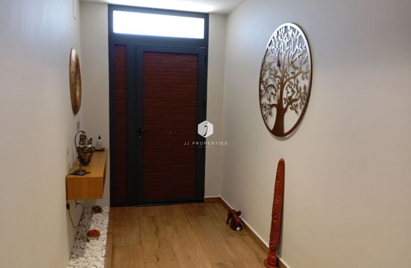 Resale - Villa -
Daya Nueva - Costa Blanca