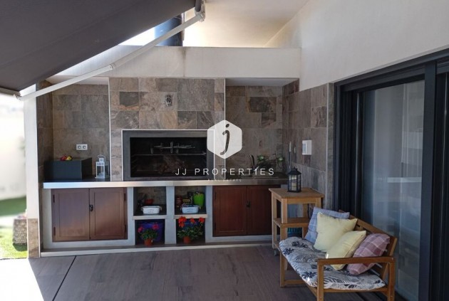 Resale - Villa -
Daya Nueva - Costa Blanca