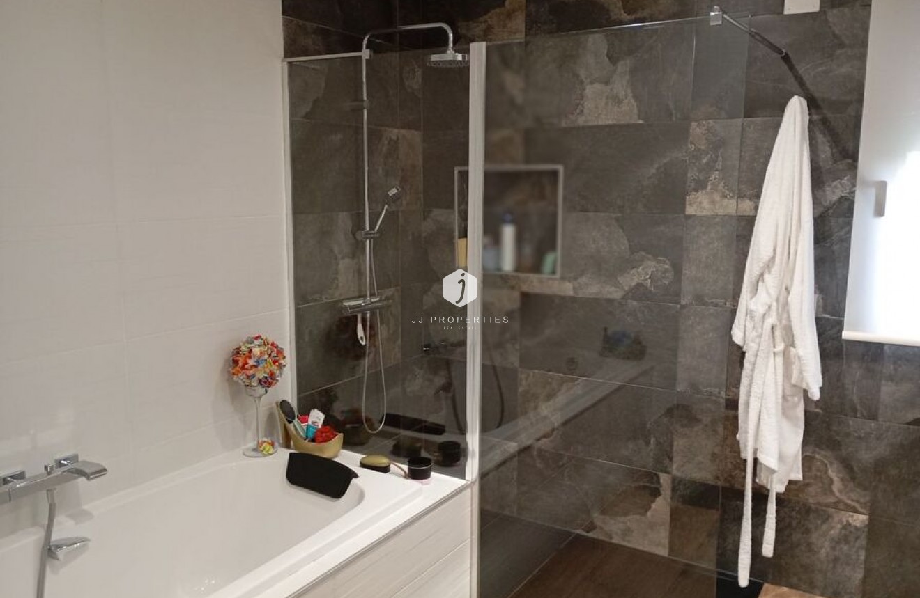 Resale - Villa -
Daya Nueva - Costa Blanca