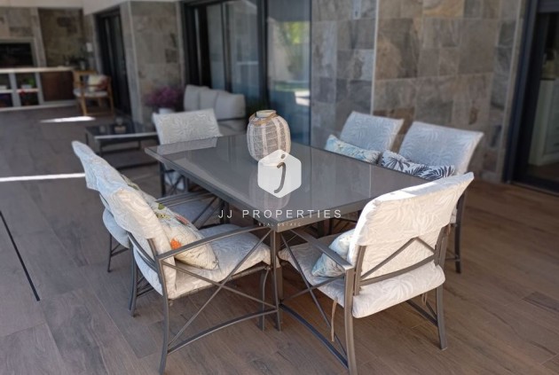 Resale - Villa -
Daya Nueva - Costa Blanca