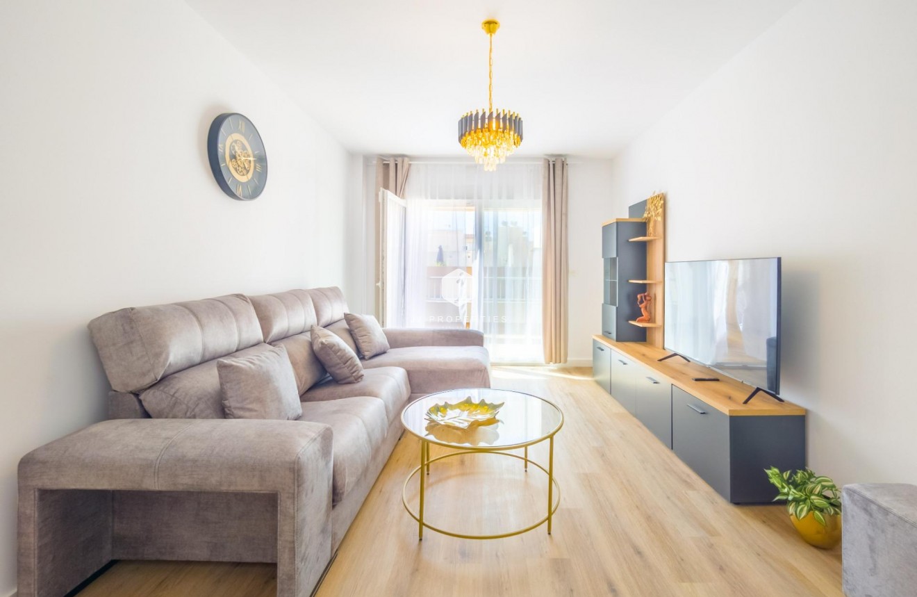 Aus zweiter Hand - Wohnung -
Torrevieja - Playa del Cura