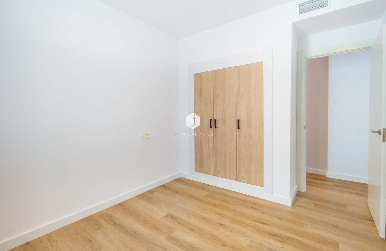 Aus zweiter Hand - Wohnung -
Torrevieja - Playa del Cura
