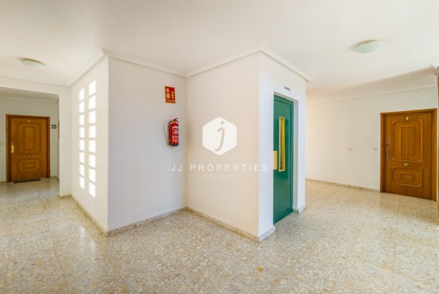 Aus zweiter Hand - Wohnung -
Torrevieja - Playa del Cura
