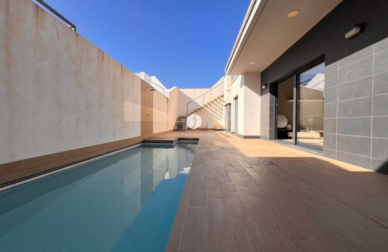 Z drugiej ręki - Villa -
Orihuela Costa - Lomas de Cabo Roig