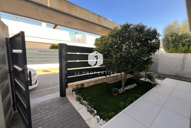 Z drugiej ręki - Villa -
Orihuela Costa - Lomas de Cabo Roig