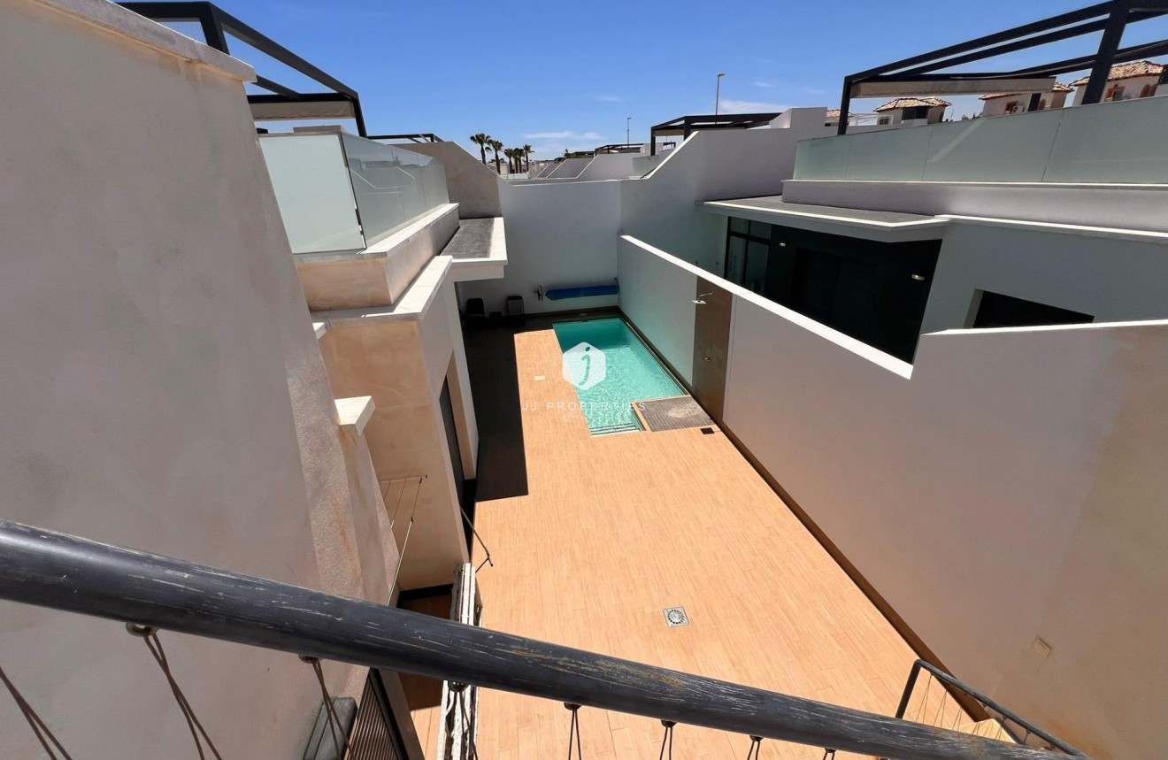 Z drugiej ręki - Villa -
Orihuela Costa - Lomas de Cabo Roig