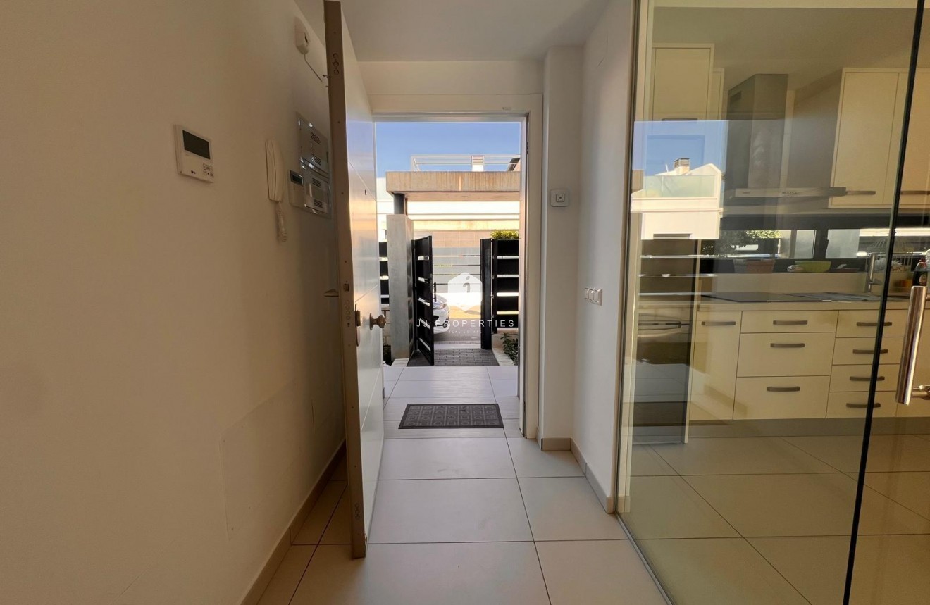 Z drugiej ręki - Villa -
Orihuela Costa - Lomas de Cabo Roig