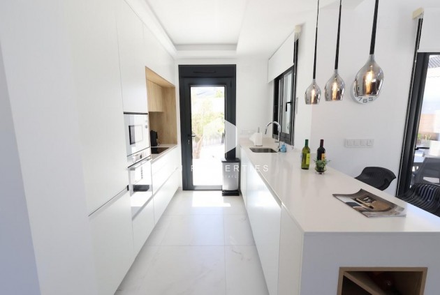 Resale - Villa -
Rojales - Inland