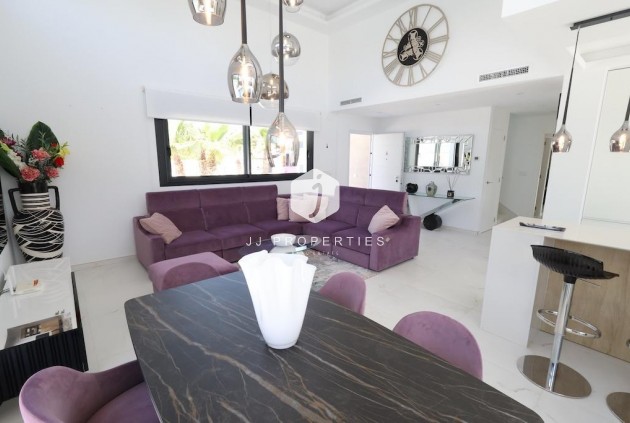 Resale - Villa -
Rojales - Inland