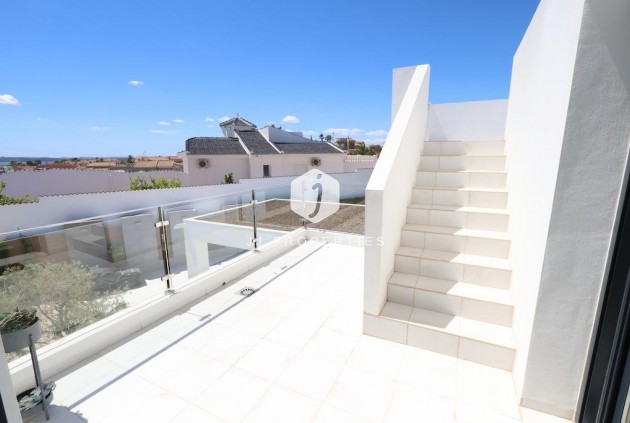 Resale - Villa -
Rojales - Inland