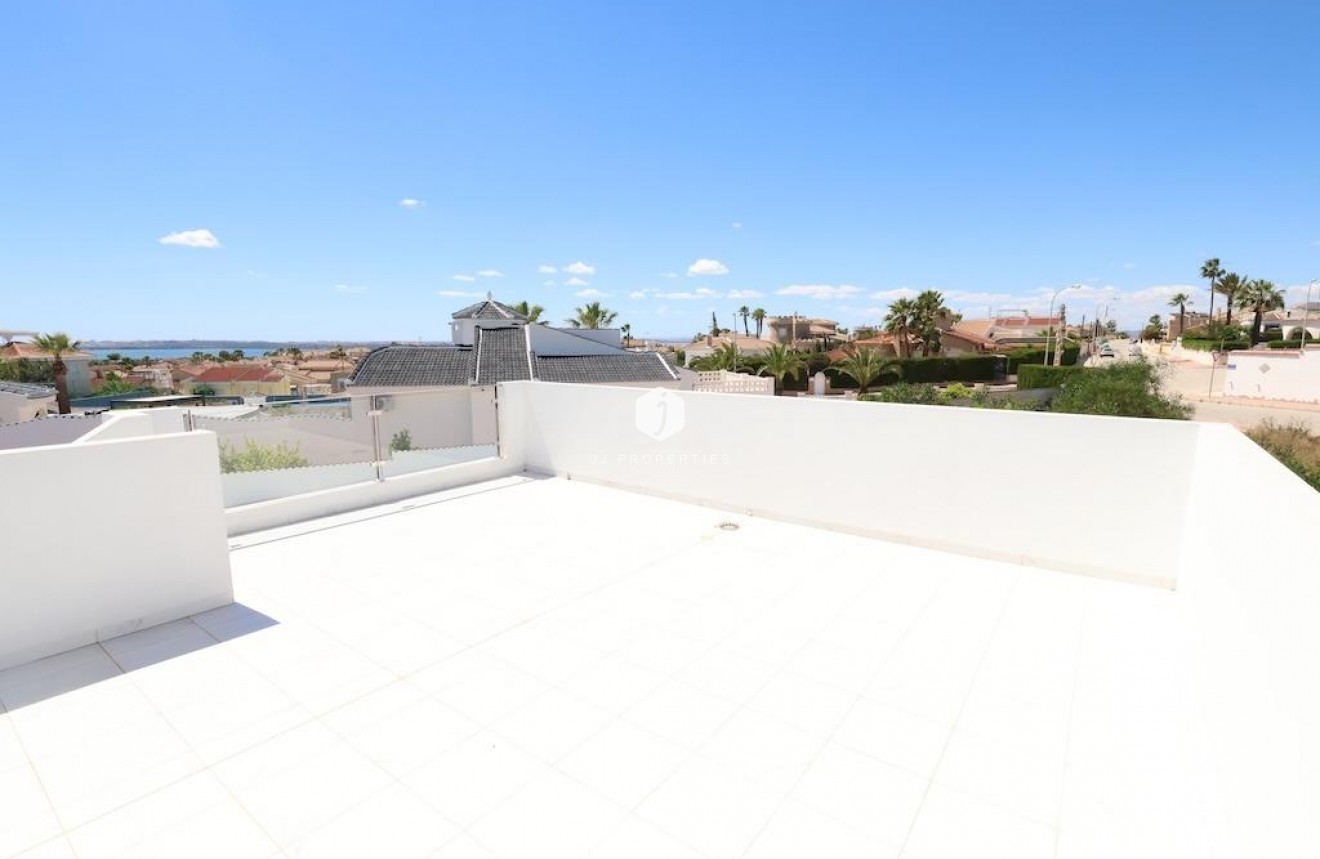 Resale - Villa -
Rojales - Inland