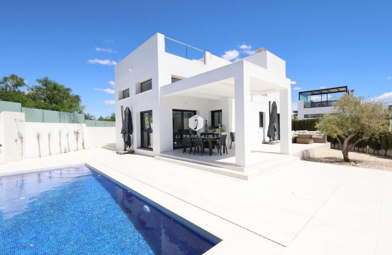 Resale - Villa -
Rojales - Inland