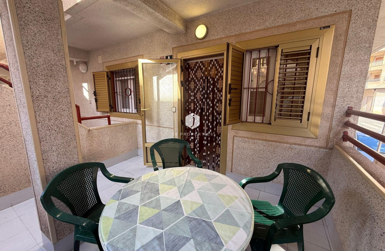 Resale - Apartment / flat -
Torrevieja - Acequion