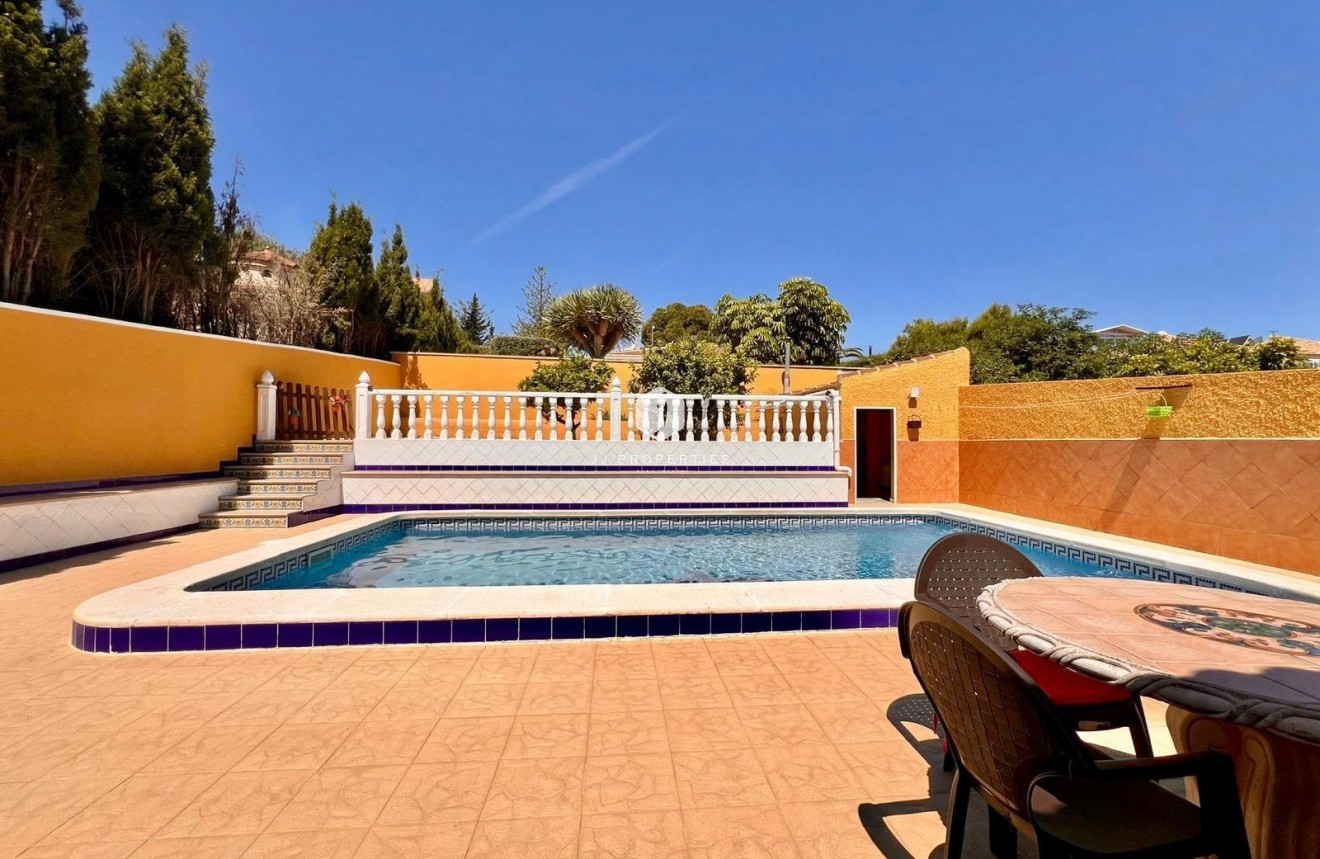 Z drugiej ręki - Villa -
Torrevieja - Los Balcones