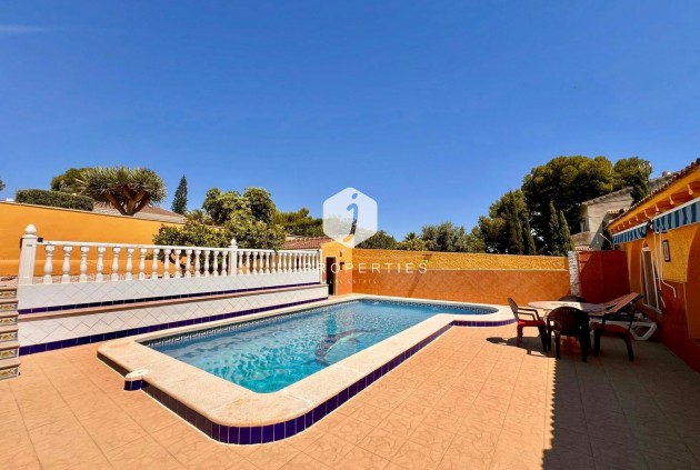 Z drugiej ręki - Villa -
Torrevieja - Los Balcones