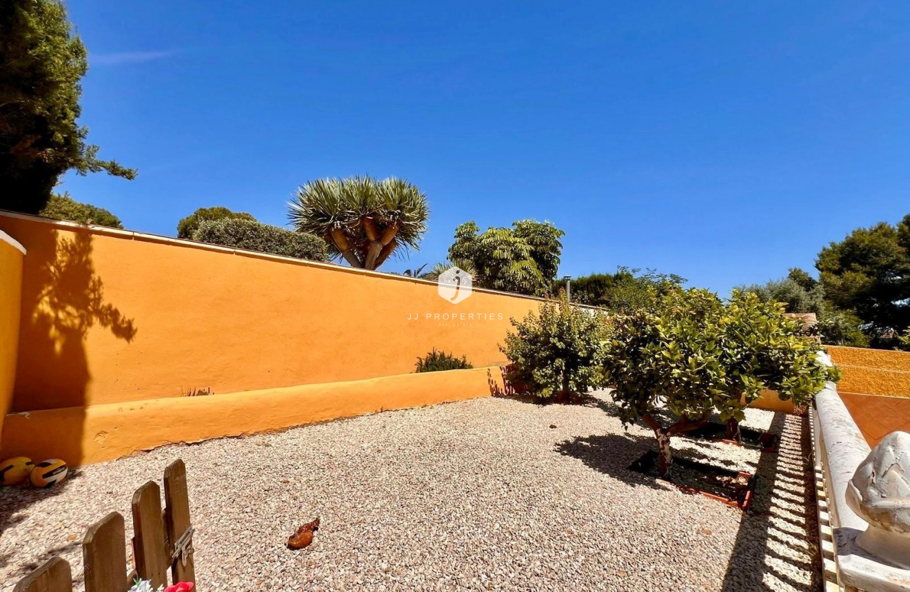Z drugiej ręki - Villa -
Torrevieja - Los Balcones