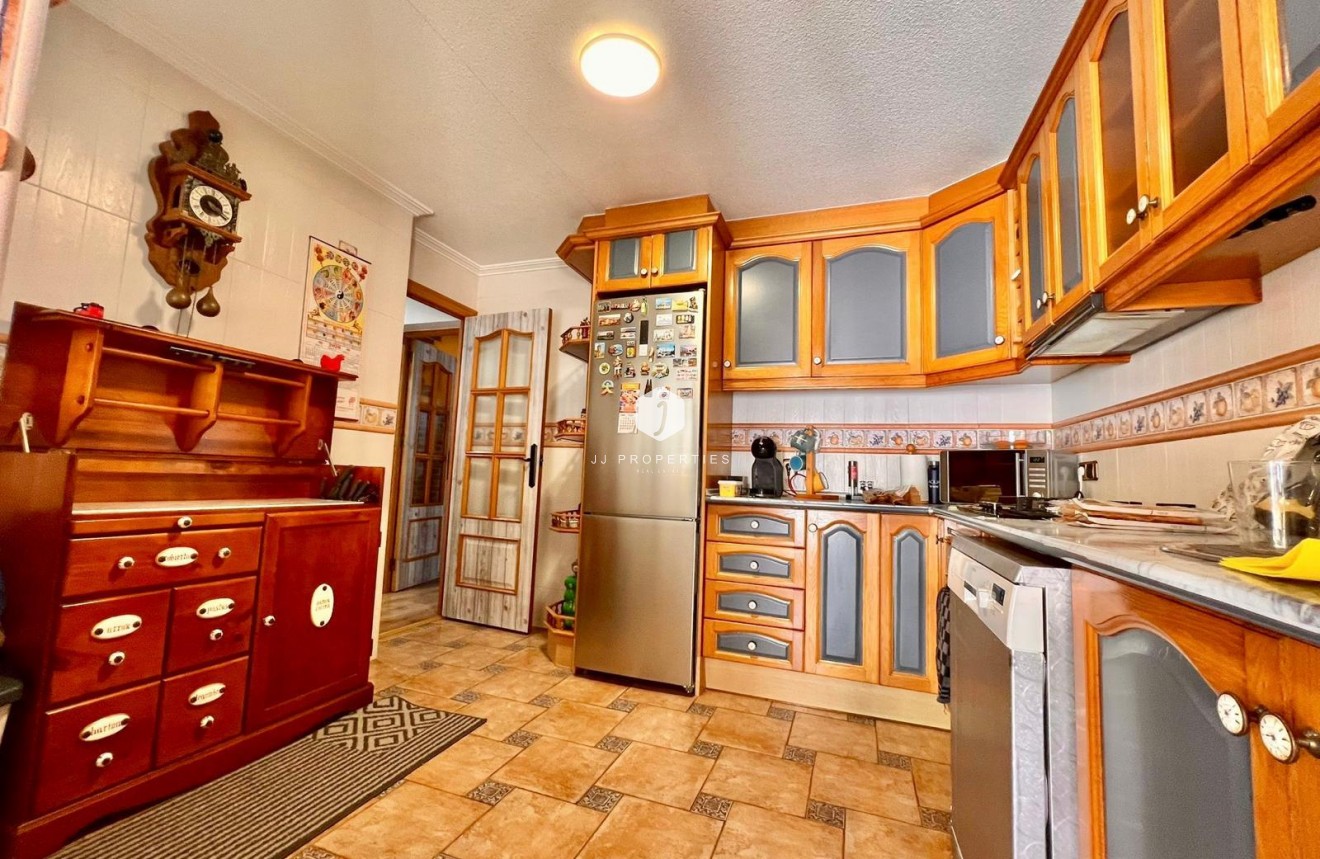 Z drugiej ręki - Villa -
Torrevieja - Los Balcones